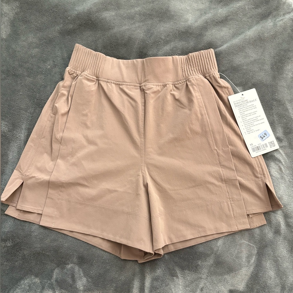 NWT Lululemon Women's Shorts Size XS